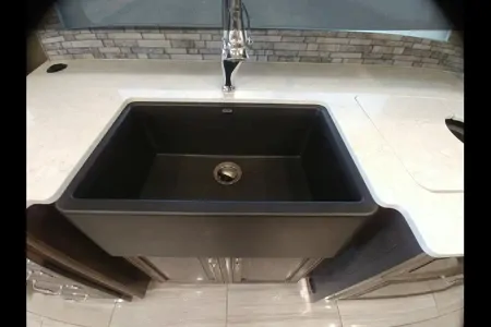 Derrick's American Coach 2021 American Dream 45A Class A