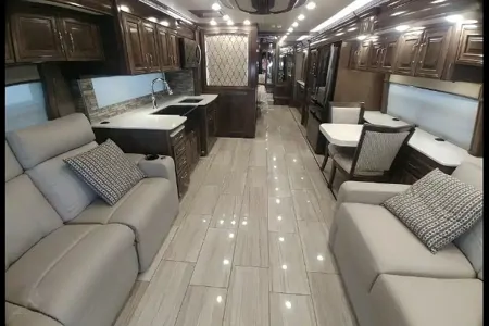 Derrick's American Coach 2021 American Dream 45A Class A