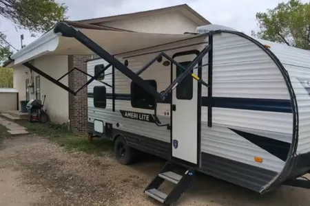 Easy Escape Family Camper