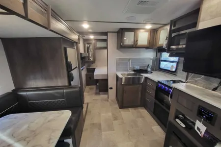 2021 Coleman 2455BH Travel Trailer