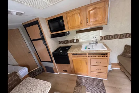 Michael's Fleetwood 28bh Mallard Sport Travel Trailer