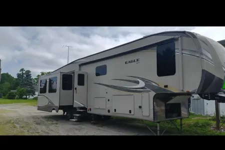 Nate's Jayco Eagle 355mbqs Fifth Wheel