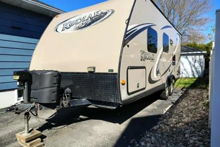 La voyageuse Dutchmen Kodiak Roulotte