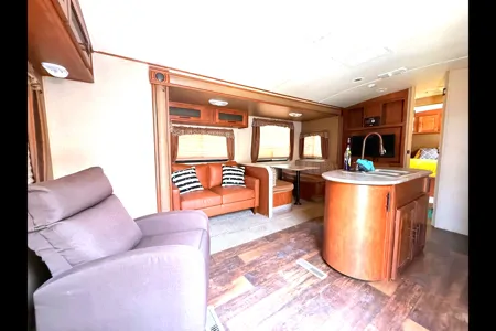 Spacious Surveyor 303BHLE – Dual Slides, Queen Bed, Modern Comfort!
