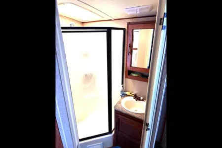 Spacious Surveyor 303BHLE – Dual Slides, Queen Bed, Modern Comfort!