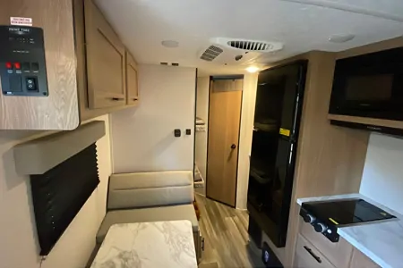 Easy Tow 26-Foot Bunkhouse