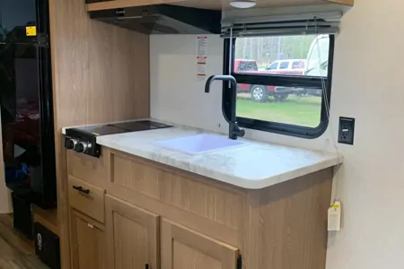Easy Tow 26-Foot Bunkhouse