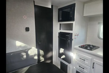 Alex's Jayco Jayflight SLX 170FQW Sport Travel Trailer