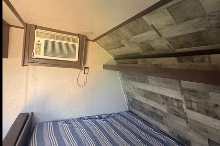 Petey's Coleman lantern 17b Travel Trailer