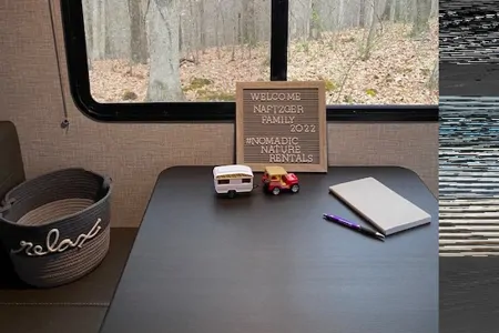 Nomadic Nature Rentals w luxury amenities (OG)