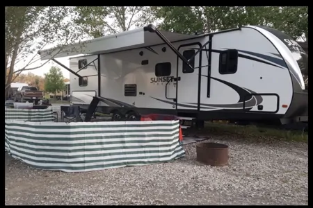 Crossroads Sunset 289 QB Travel Trailer