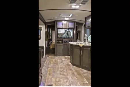 Crossroads Sunset 289 QB Travel Trailer