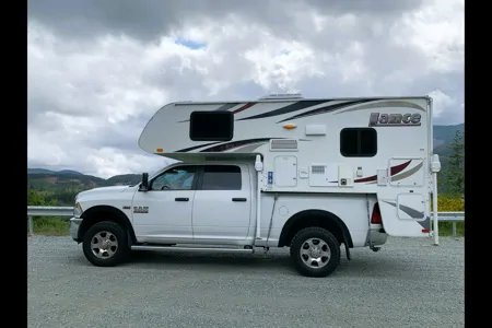 2016 4x4 RAM 3500HD with LANCE Truck Camper