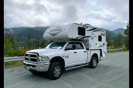 2016 4x4 RAM 3500HD with LANCE Truck Camper