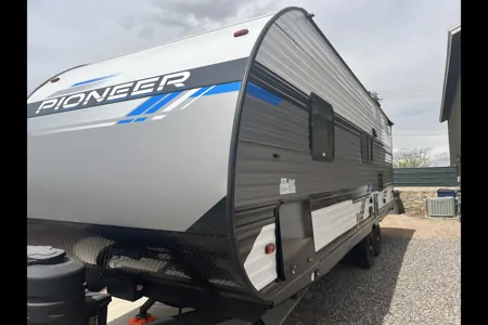 Adrian's Heartland Pioneer BH250 Travel Trailer