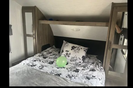 Adrian's Heartland Pioneer BH250 Travel Trailer