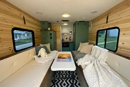 Lightweight Camper Trailer Toy Hauler SUV friendly