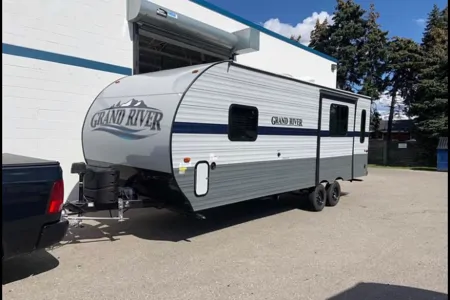 BigKid Coachmen Grand River 24RLS Travel Trailer