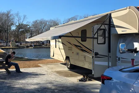 Kevin's Winnebago Minnie Winnie 31k Class C