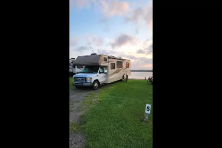 Kevin's Winnebago Minnie Winnie 31k Class C