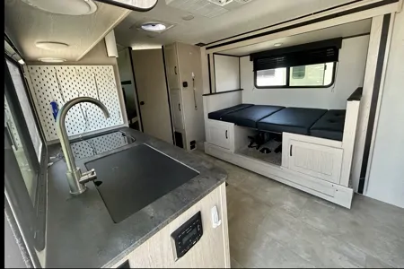 Off-Grid Family Fun! Pet-Friendly, Adventure-Ready RV