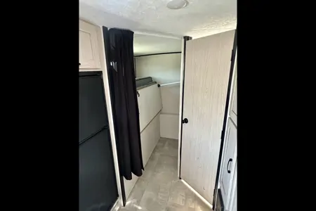 Off-Grid Family Fun! Pet-Friendly, Adventure-Ready RV