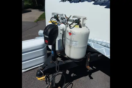 Marie-Claude's Skyline Joey nomad