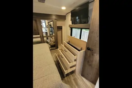 Alliance RV Valor 36v11 Fifth Wheel