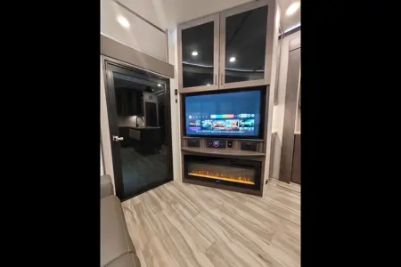 Alliance RV Valor 36v11 Fifth Wheel