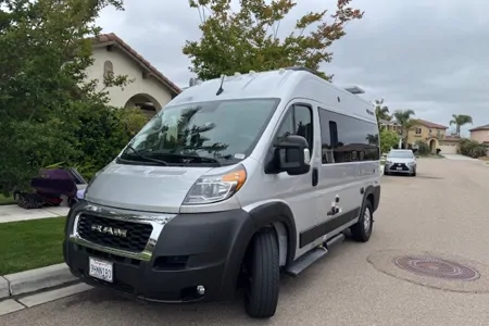 Mali's RV Platinum Coach