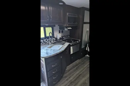 #4 Sagmoe Family (36-foot bunkhouse)