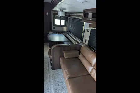 #4 Sagmoe Family (36-foot bunkhouse)