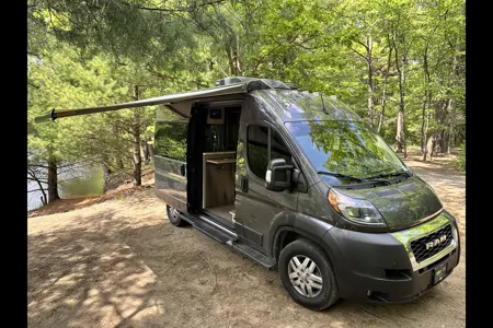 Lien's Thor Motor Coach Pro master Scope 18M Class B