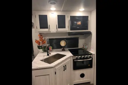 Glamp in Style — 2024 Longitude 285BH with Dual AC & Bunks!