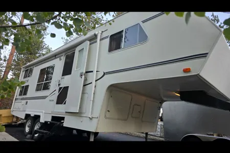 Chris's Vanguard 258 Fifth Wheel
