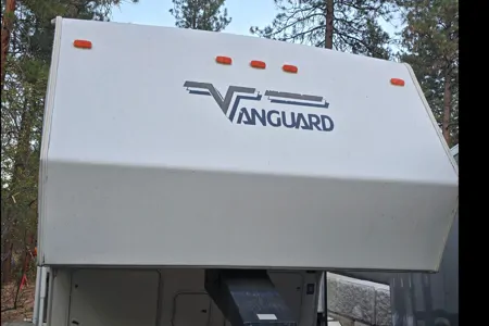 Chris's Vanguard 258 Fifth Wheel