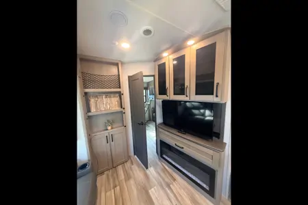 Jillian's Grand Design Reflection 311BHS Fifth Wheel