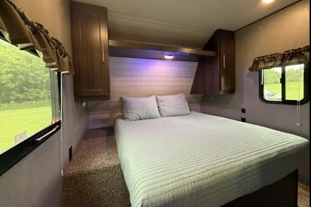 Luxury Crossroads Escape
