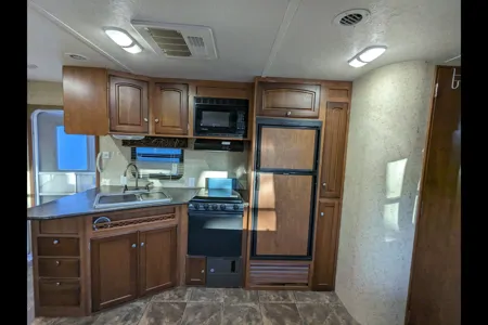 The Ultimate Family Bunkhouse - 2014 SunnyBrook Sunset Creek Classic 340 BHDS Travel Trailer
