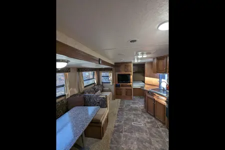 The Ultimate Family Bunkhouse - 2014 SunnyBrook Sunset Creek Classic 340 BHDS Travel Trailer