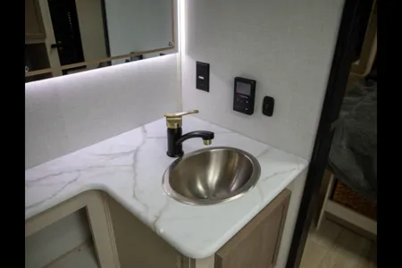 Brand New 2025 Forest-River Family Bunkhouse 36ft