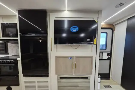 Brand New 2025 Forest-River Family Bunkhouse 36ft