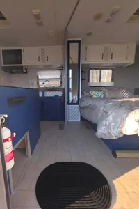 E&J Fleetwood 2004 Travel Trailer