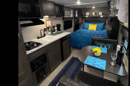 Let’s Getaway! Jayco 195RB Travel Trailer