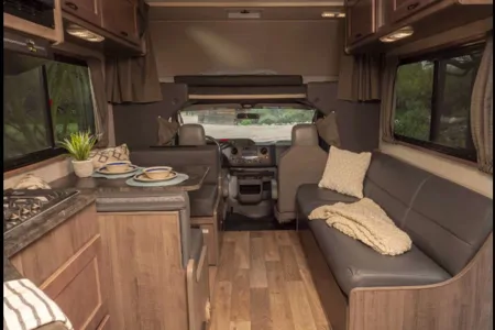 David's Winnebago Minnie Winnie Class C