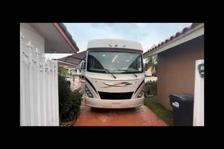 Elena's Thor Motor Coach Ace Class A