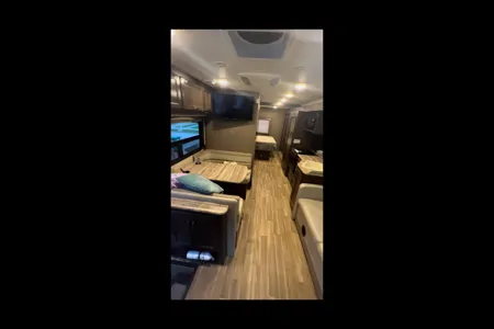Elena's Thor Motor Coach Ace Class A