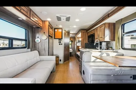 2020 Jayco Greyhawk 31FP: Spacious, Comfort& Fun!