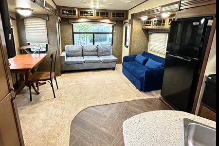 RV Cottage 5th camper