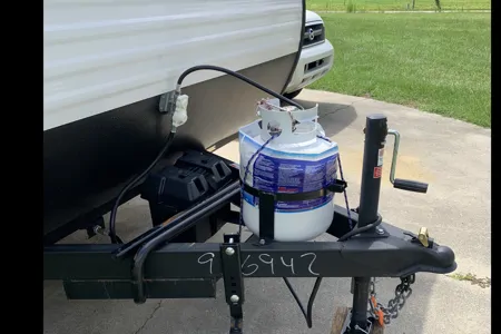 The Scoot Around Colman 17 B Travel Trailer